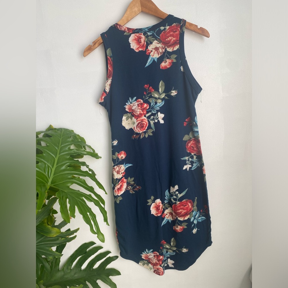 Sleeveless knee length summer dress